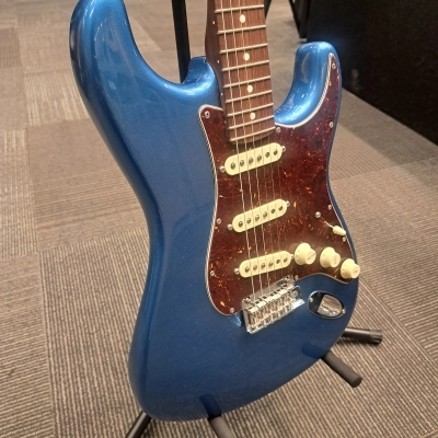 Fender Rosewood Neck American Pro Strat 2